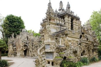 The postman’s palace